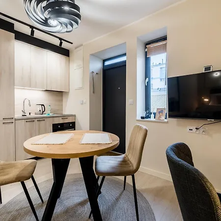 شقة Grunwald Raszynska By Bookinghost بوزنان