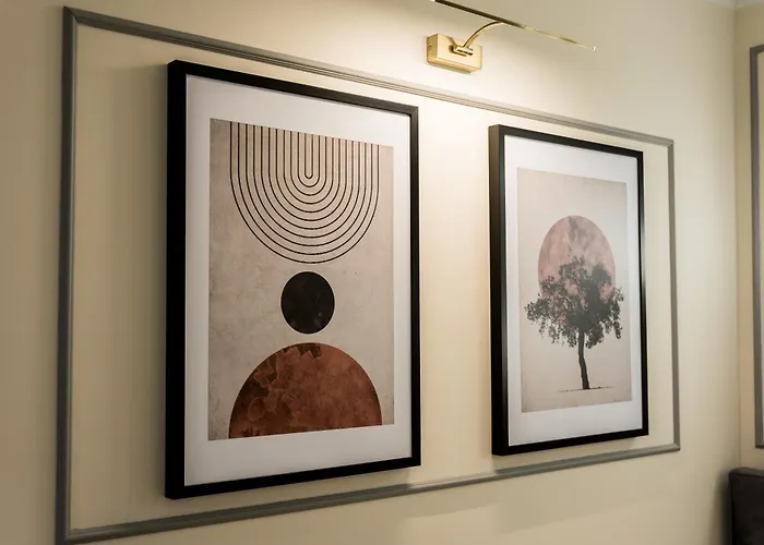 Grunwald Raszynska By Bookinghost شقة