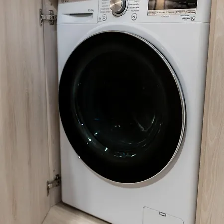 Grunwald Raszynska By Bookinghost شقة