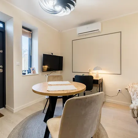 Grunwald Raszynska Apartment *