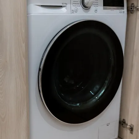 Grunwald Raszynska By Bookinghost شقة *