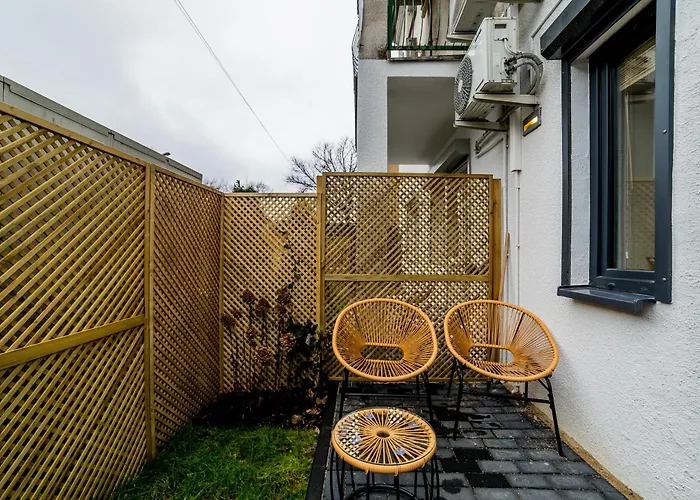 Apartment Grunwald Raszynska By Bookinghost Poznan