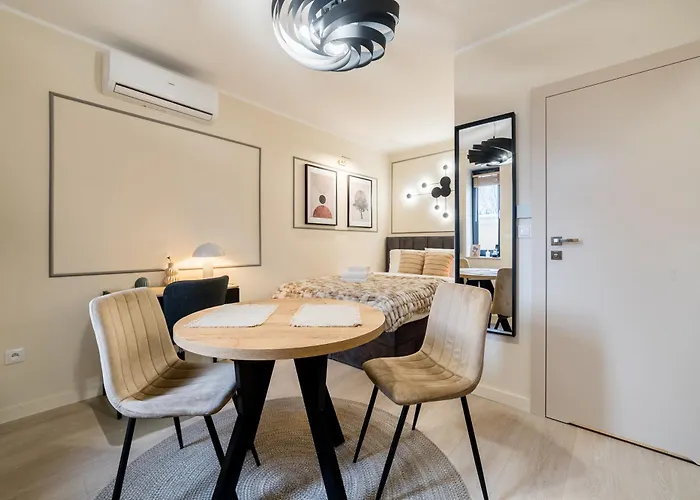 Grunwald Raszynska By Bookinghost Apartment Poznan