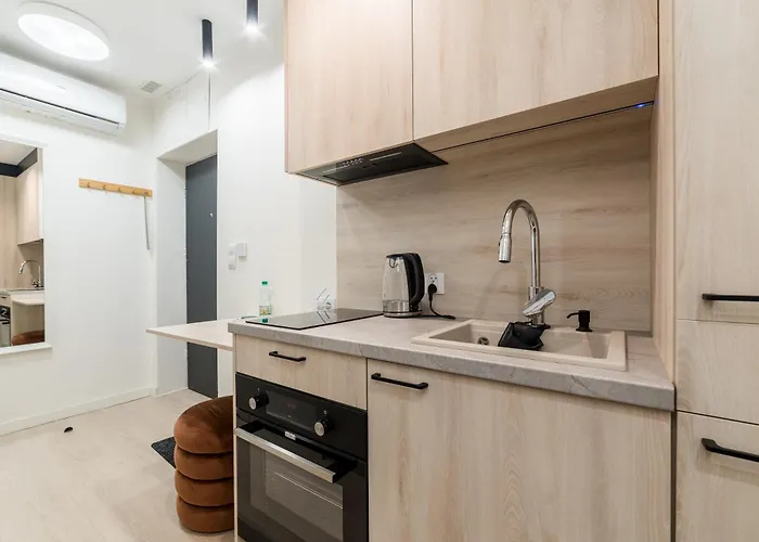 Grunwald Raszynska By Bookinghost Apartment *